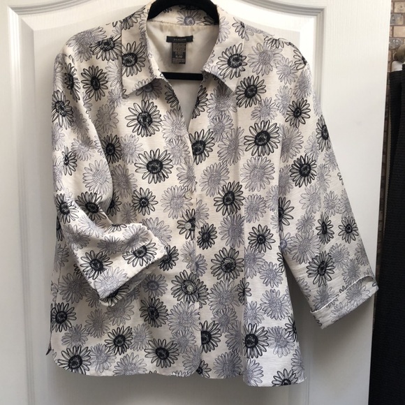 Classy Silk Jacket - Picture 2 of 7